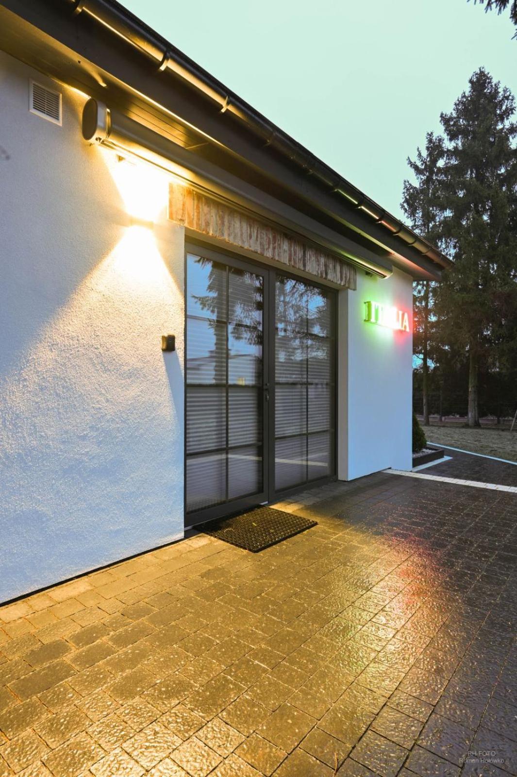 Aparthotel Mamma Mia - Oswiecim Exterior photo
